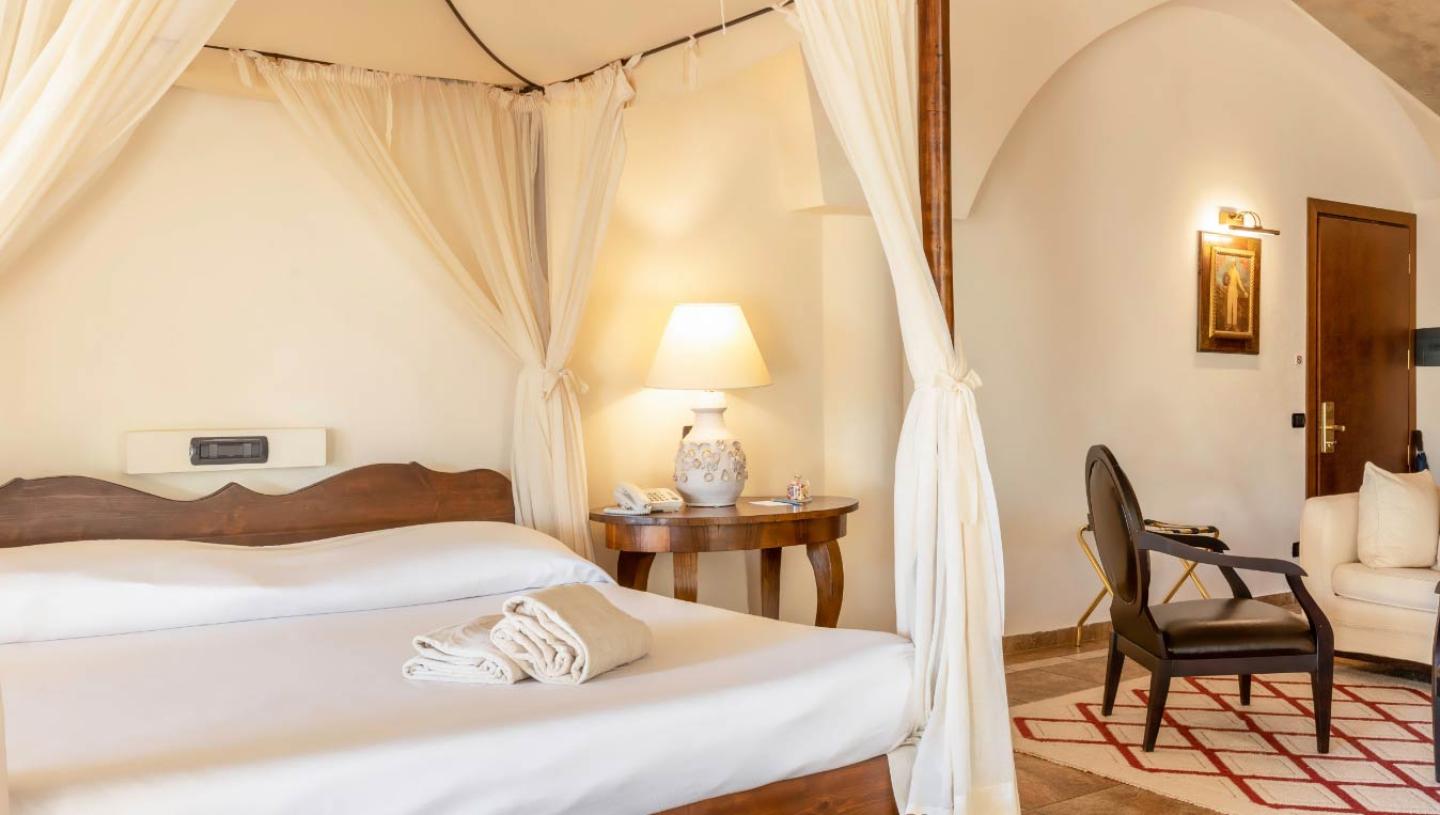 costadeifiori en sardinia-resort-rooms-with-jacuzzi 006